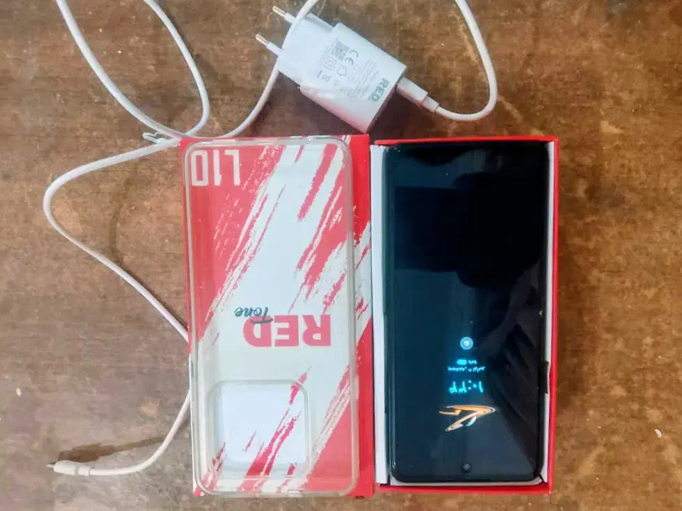 فروش فوری گوشی red tone L10 کاملا تمیز|موبایل|ساربوک, |دیوار