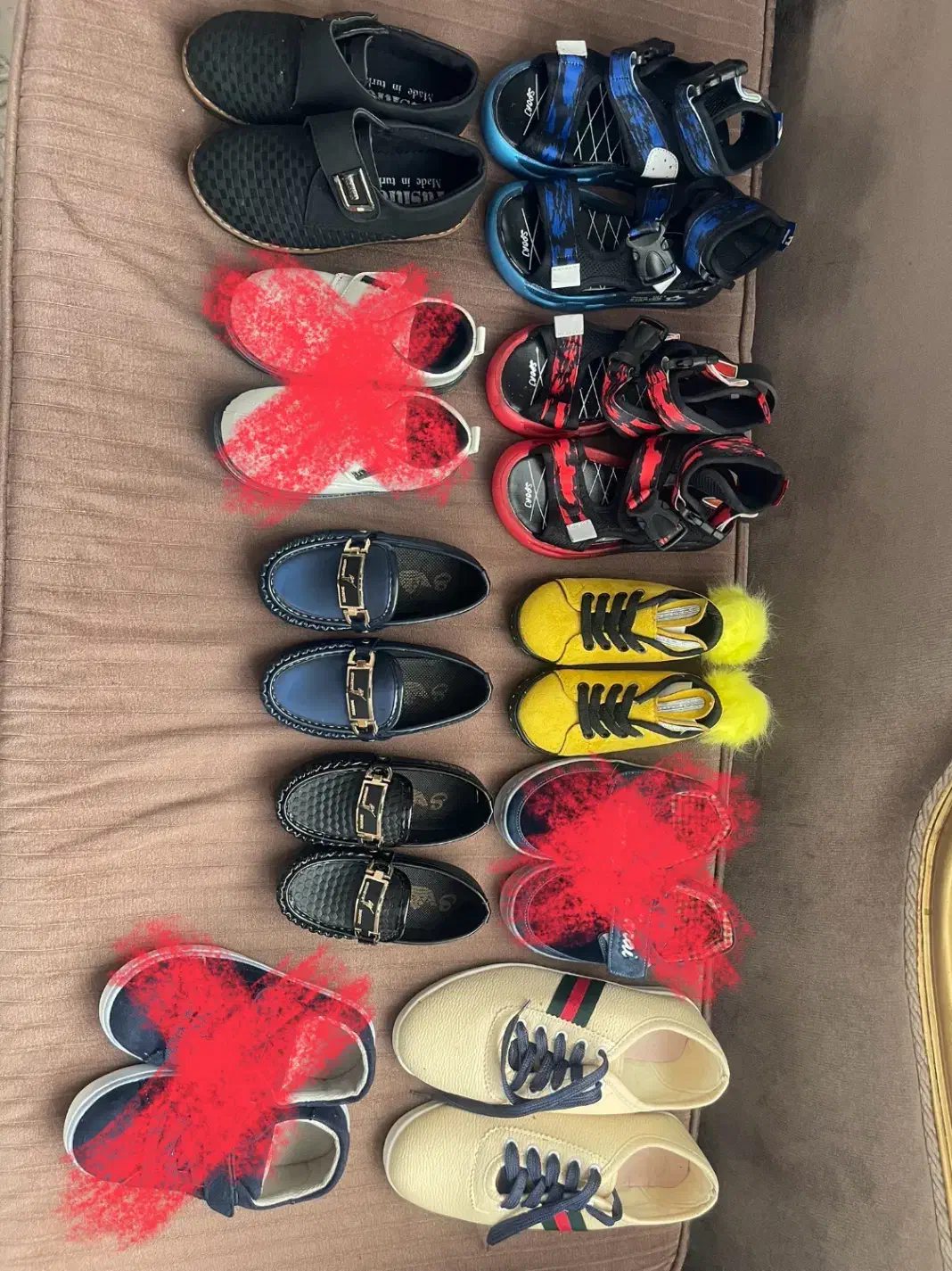 کفش بچگانه تک سایز فقط۳۶۵تومان،|کفش و لباس بچه|کمیجان, |دیوار