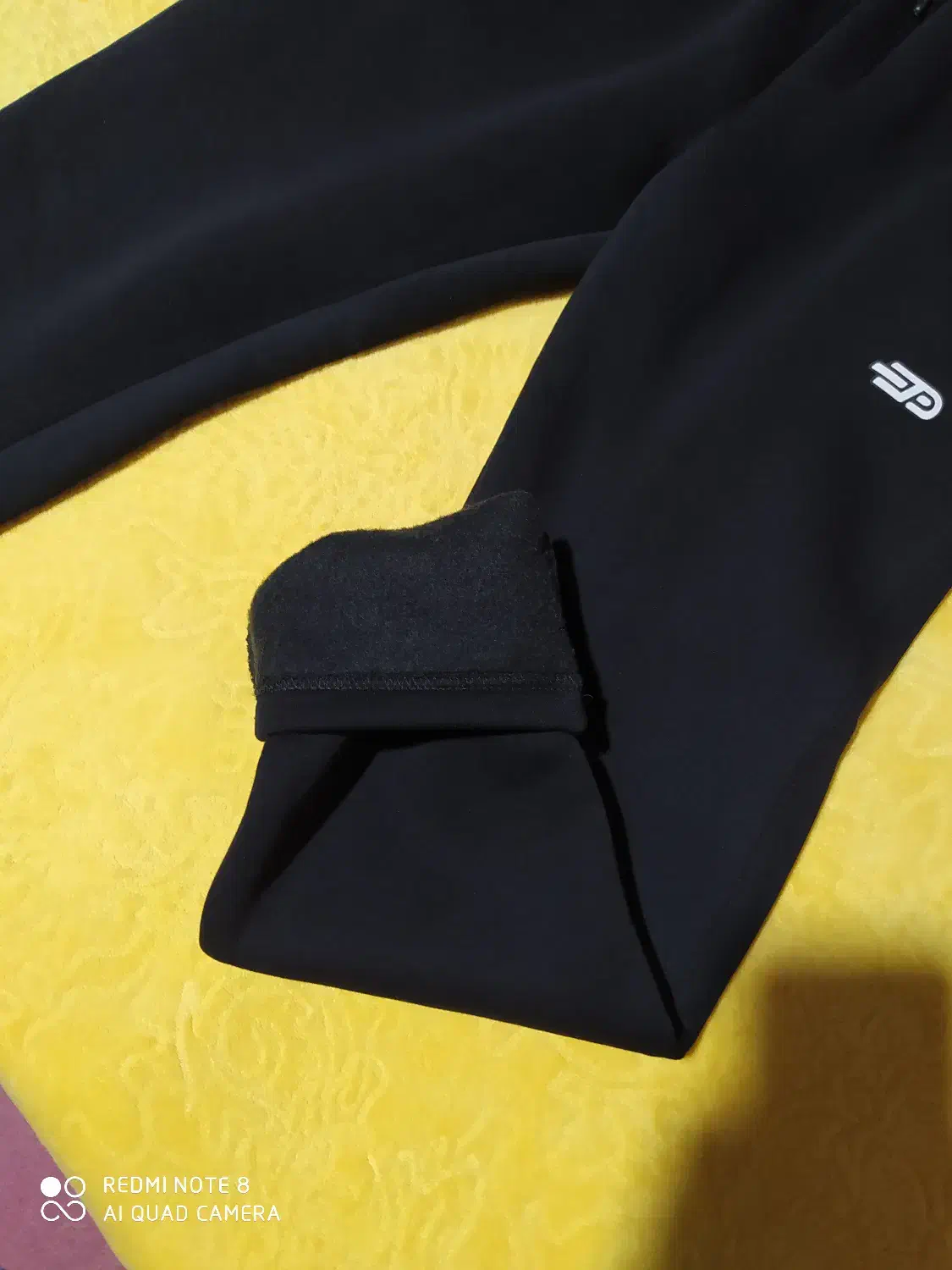 شلوار|لباس|ساری, |دیوار