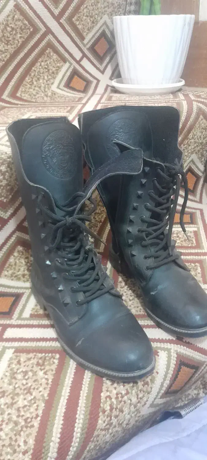 چکمه بلند میخی|کیف، کفش، کمربند|قم, انصار‌الحسین|دیوار