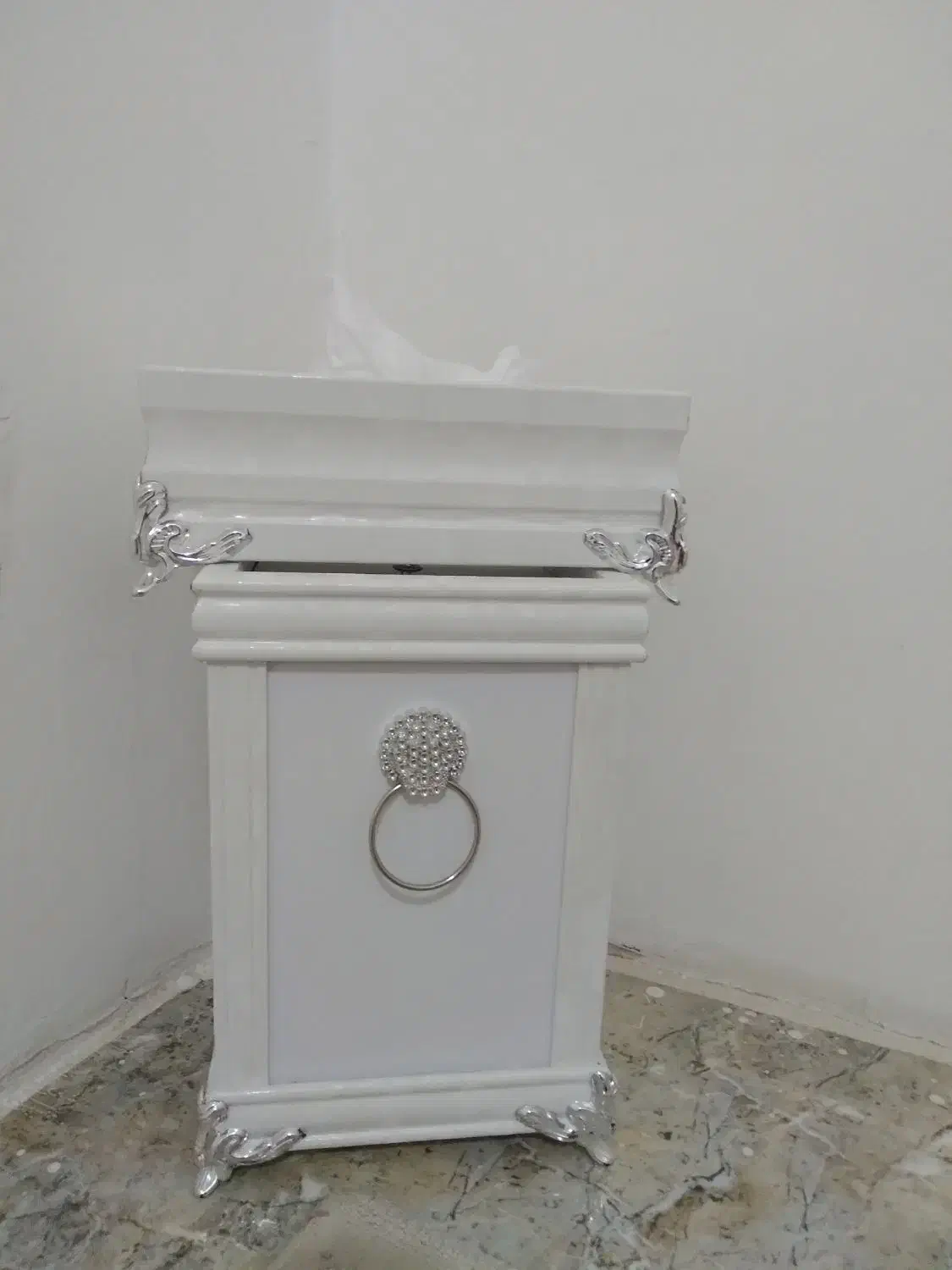 جا دستمال کاغذی همراه با سطل|صنایع دستی و سایر لوازم تزئینی|دهگلان, |دیوار