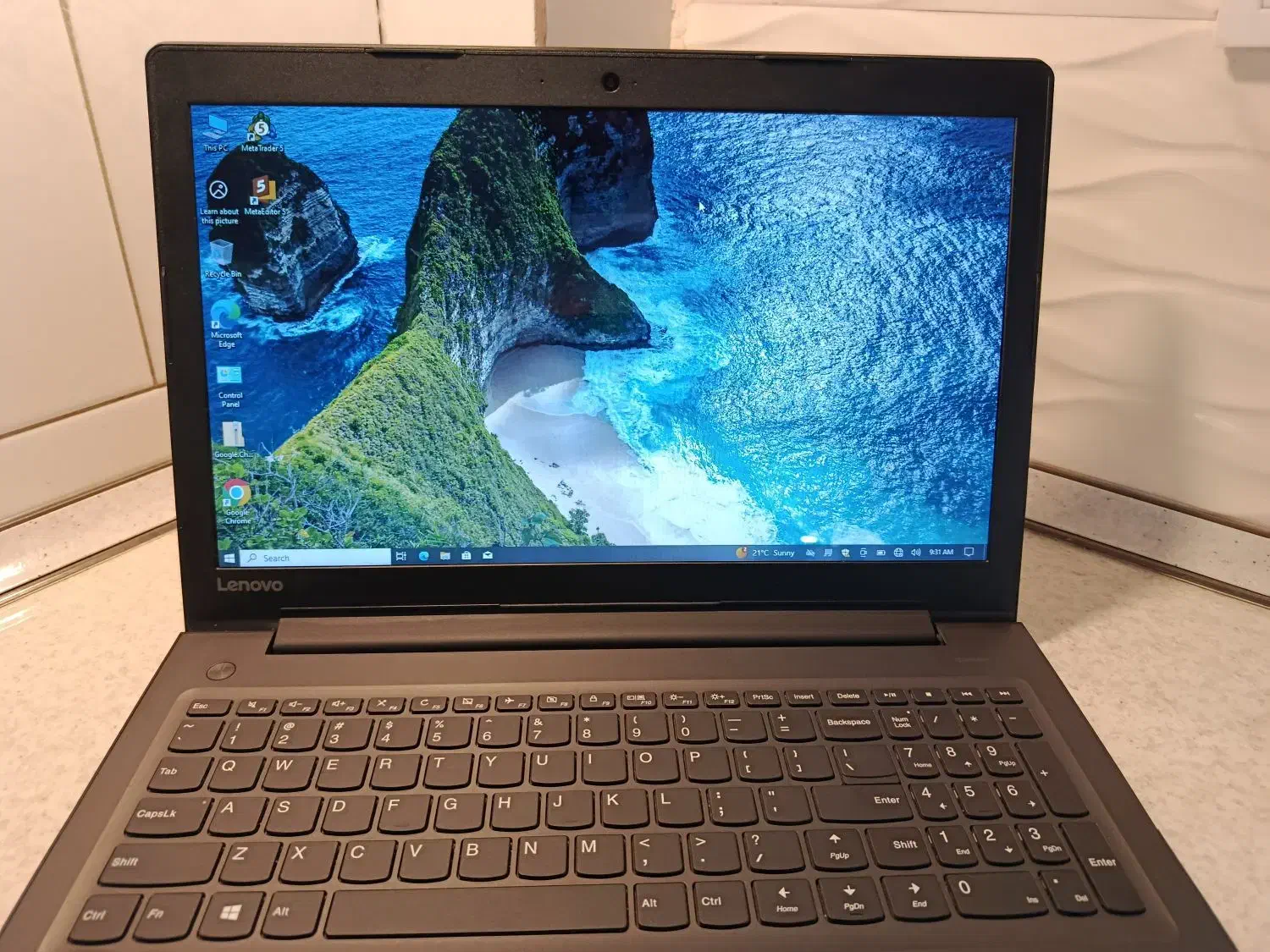 Lenovo ldeapad رم 8 نسل 7 تاچ اسکرین17 ساعت کارکرد|رایانه همراه|ابهر, |دیوار