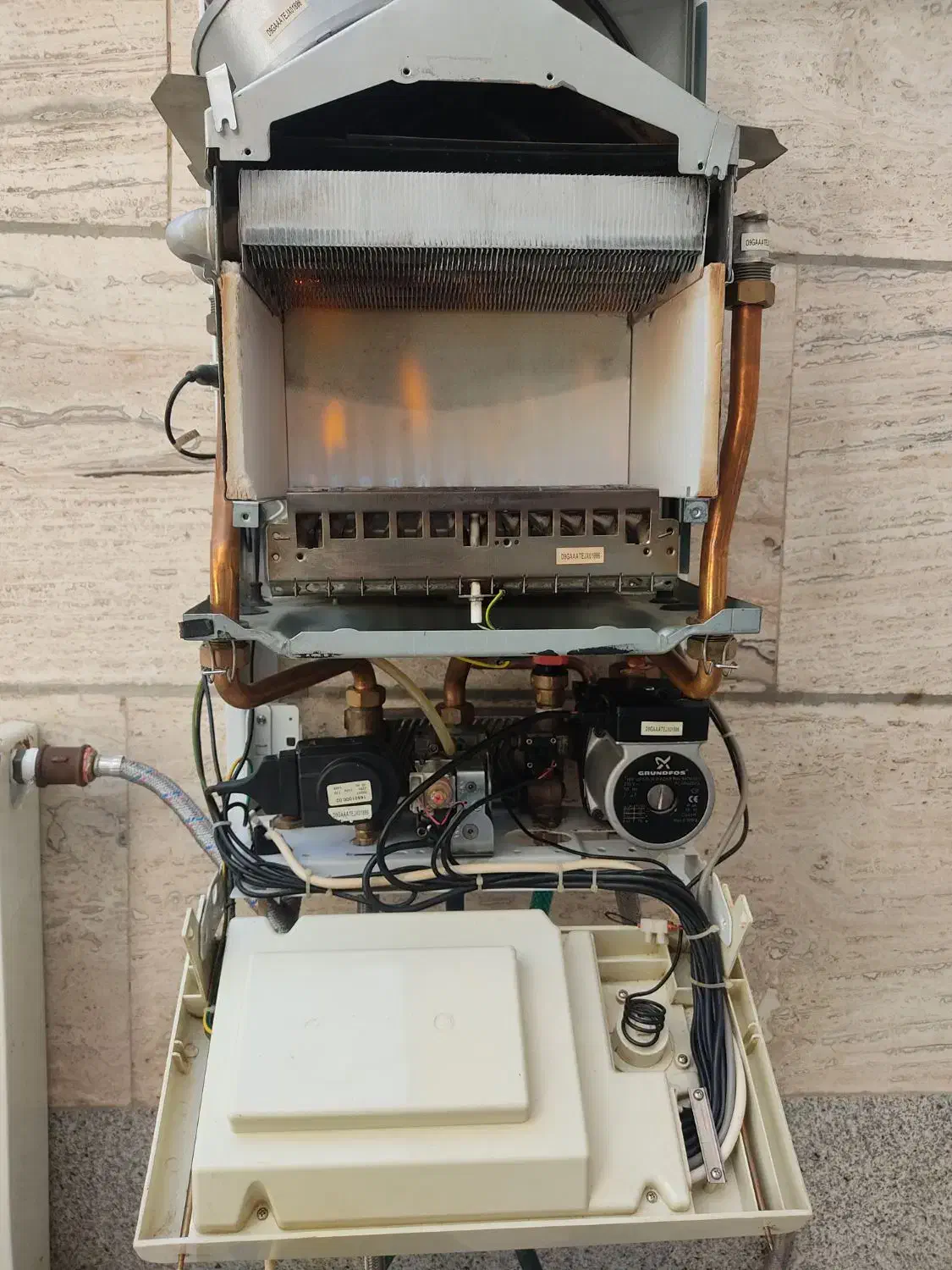 تعمیر و سرویس پکیج و اسپلیت (سراسر شیراز)|خدمات پیشه و مهارت|شیراز, فضلآباد|دیوار