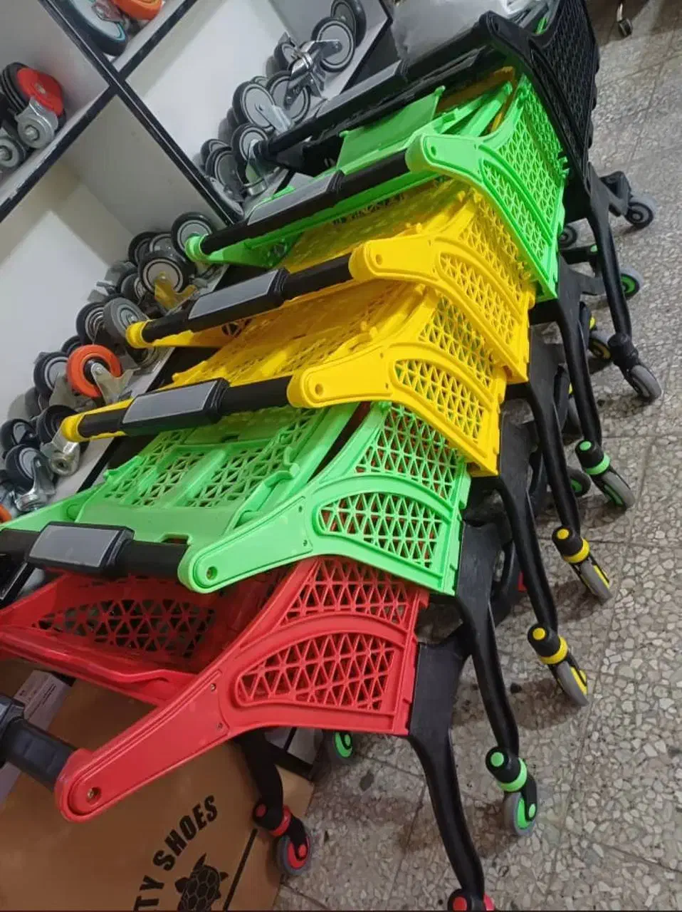 سبد خرید و چرخ خرید|فروشگاه و مغازه|تهران, صادقیه|دیوار