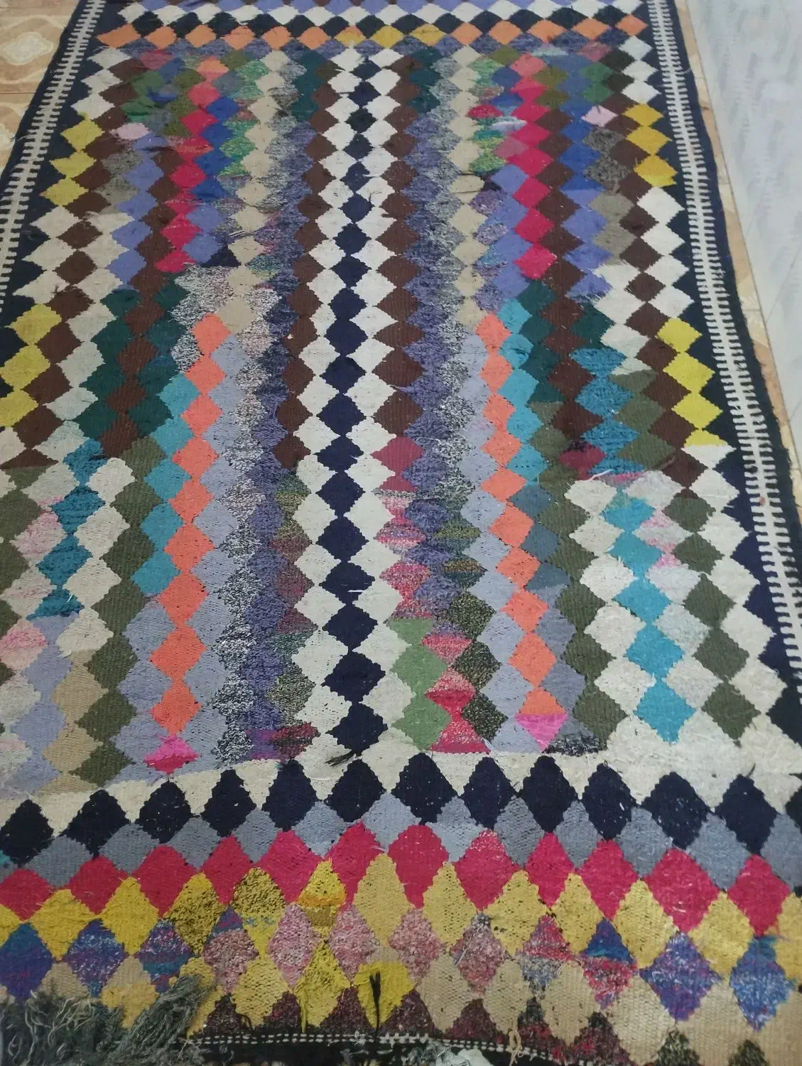 چندتا گلیم داریم|گلیم، جاجیم، گبه|کوهدشت, |دیوار