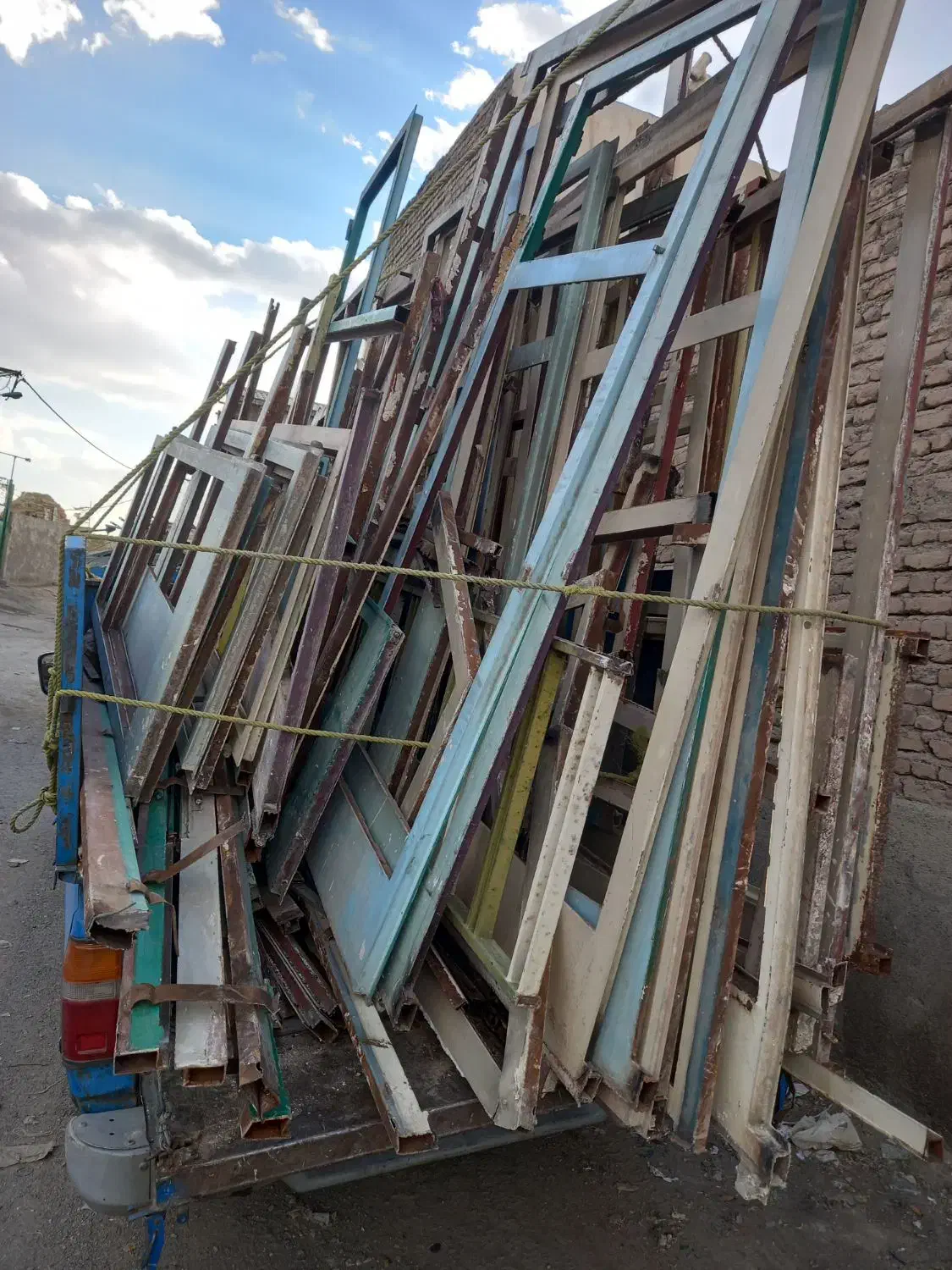 خریدضایعات آهن آلومینیوم  کتاب کاغذباطله سمساری|عمده‌فروشی|تبریز, |دیوار