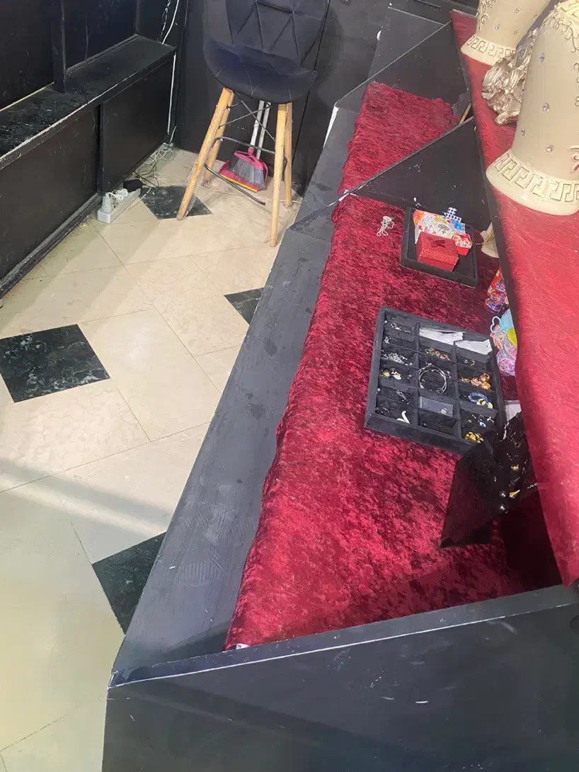 ویترین مغازه|فروشگاه و مغازه|کیش, |دیوار