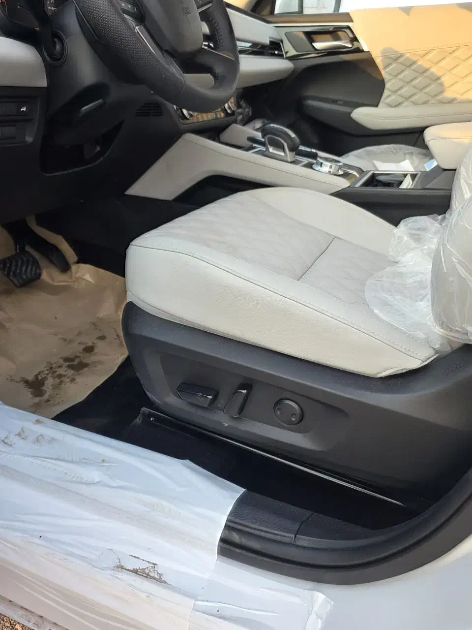 میتسوبیشی اوتلندر h لاین ۲۰۲۵ گمرک خرمشهر|خودرو سواری و وانت|اهواز, نادری|دیوار