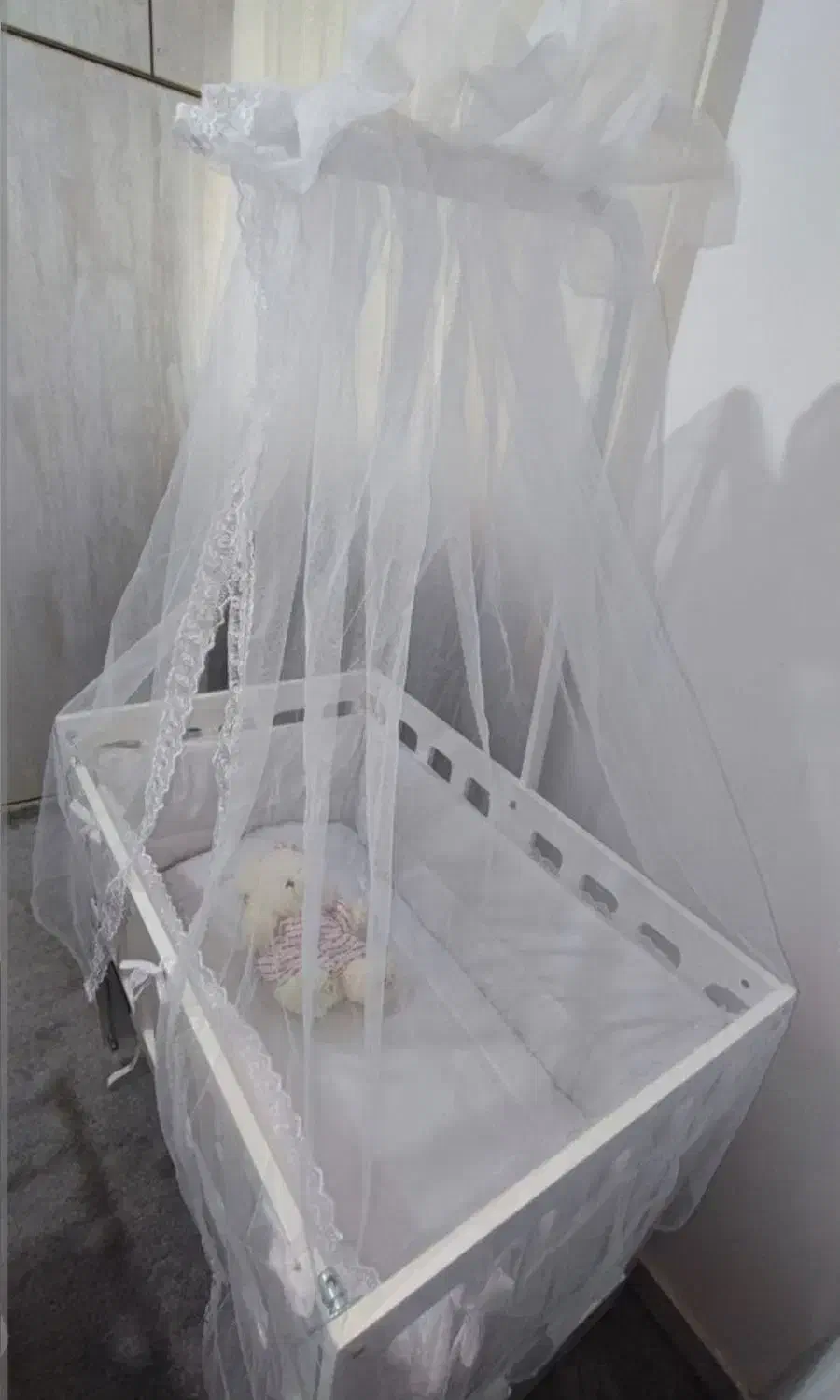 تخت گهواره شو کنار مادر|تخت و صندلی بچه|زاهدان, |دیوار