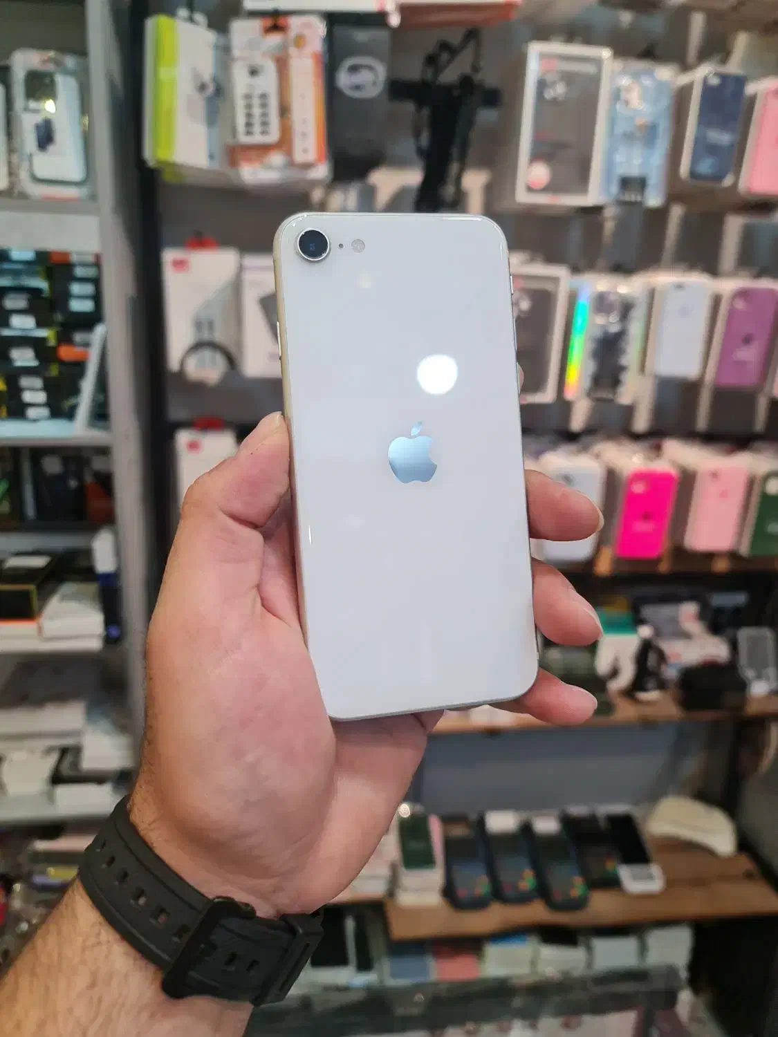 iphone se 2020 128gig  درحد نو و تمیز|موبایل|قزوین, |دیوار
