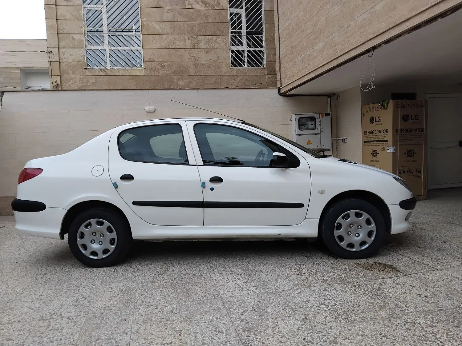 v8 sd 206|خودرو سواری و وانت|مشهد, هفت تیر (آب و برق)|دیوار