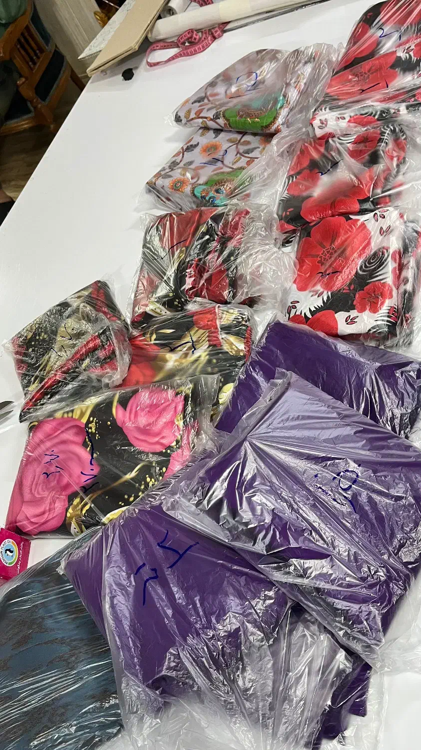 پارچه|لوازم خیاطی و بافتنی|قم, باغ شریفی|دیوار