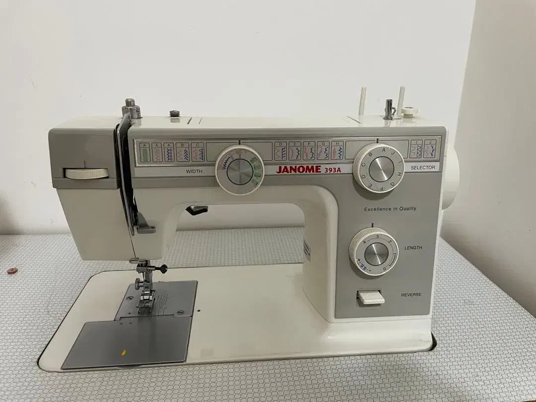 ژانومه ۳۹۳a چرخ خیاطی اصلی|چرخ خیاطی و ریسندگی|ساری, |دیوار