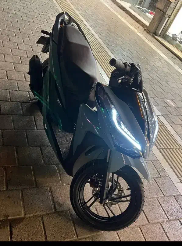 کلیک مدل 1400|موتورسیکلت|قائن, |دیوار