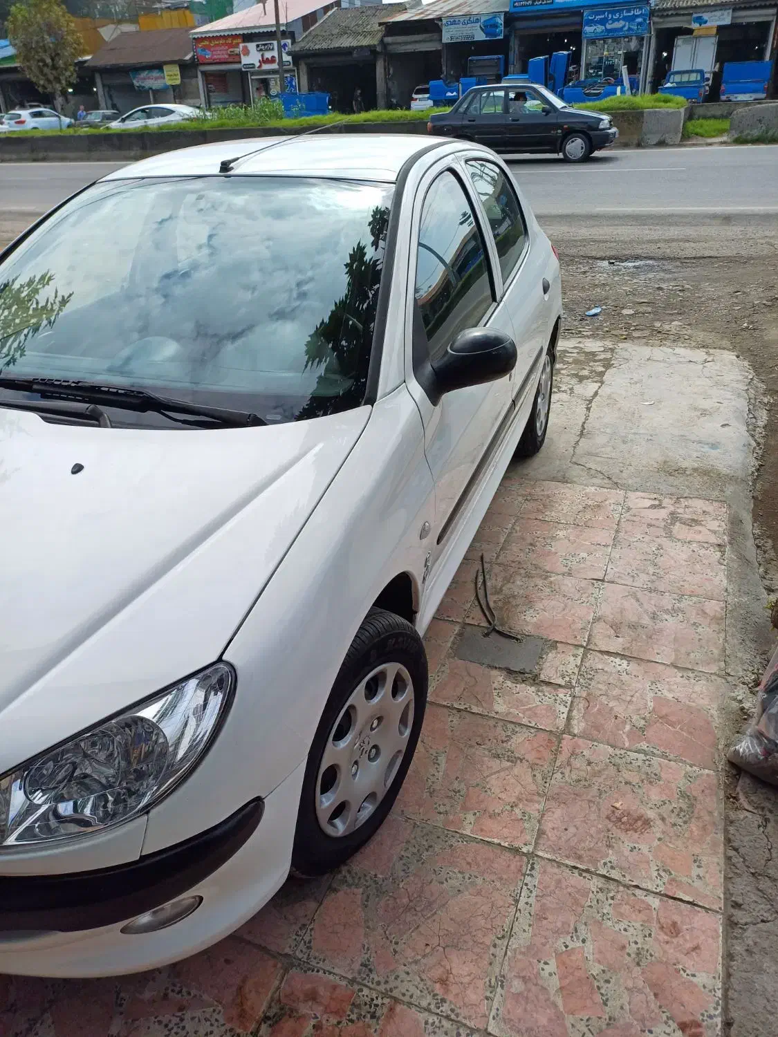 پژو ۲۰۶ تیپ ۲ مدل ۹۸|خودرو سواری و وانت|شفت, |دیوار