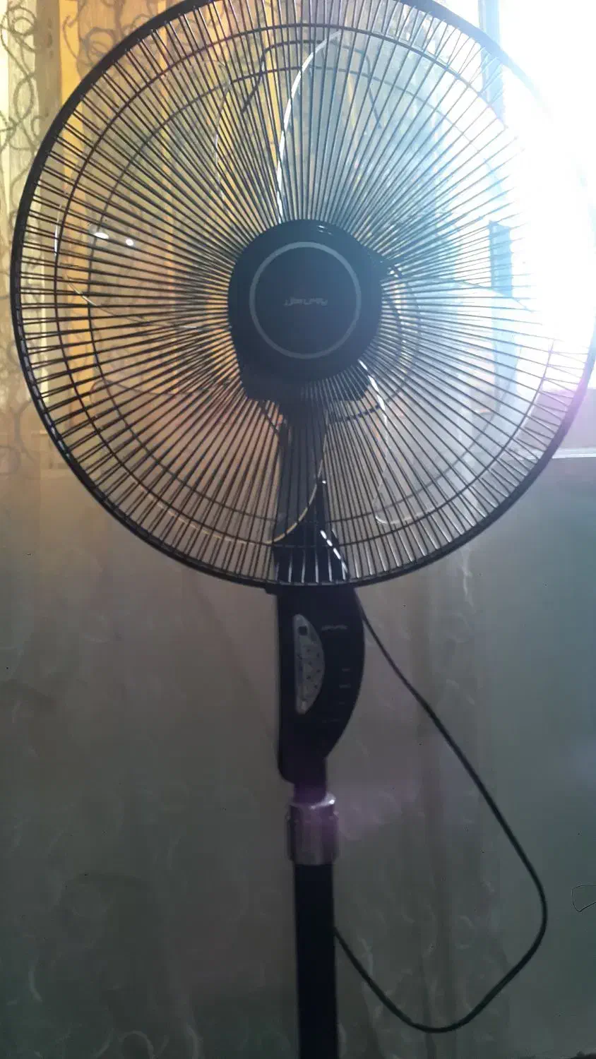 پنکه  پایه دار درحد نوکنترلی پارس خزرباضمانتنامه|پنکه و تصفیه‌کنندهٔ هوا|ضیابر, |دیوار