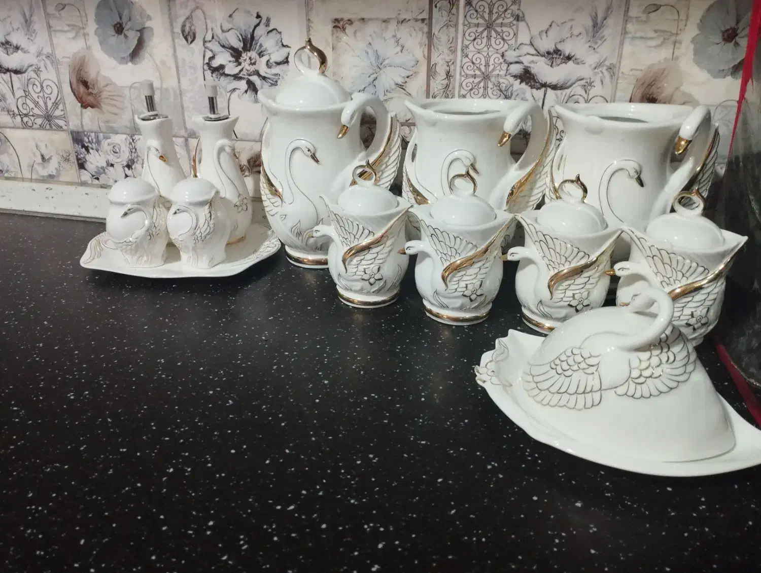 سالم و در حد|کلکسیون اشیاء عتیقه|گلستان (تهران), |دیوار