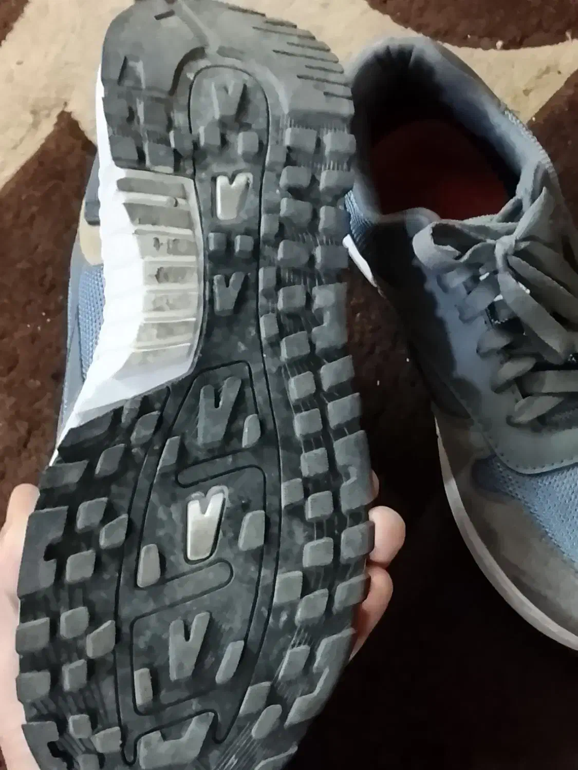 کتونی سایز ۴۲ و۴۳ میخوره صحیح و سالم|کیف، کفش، کمربند|گرگان, |دیوار