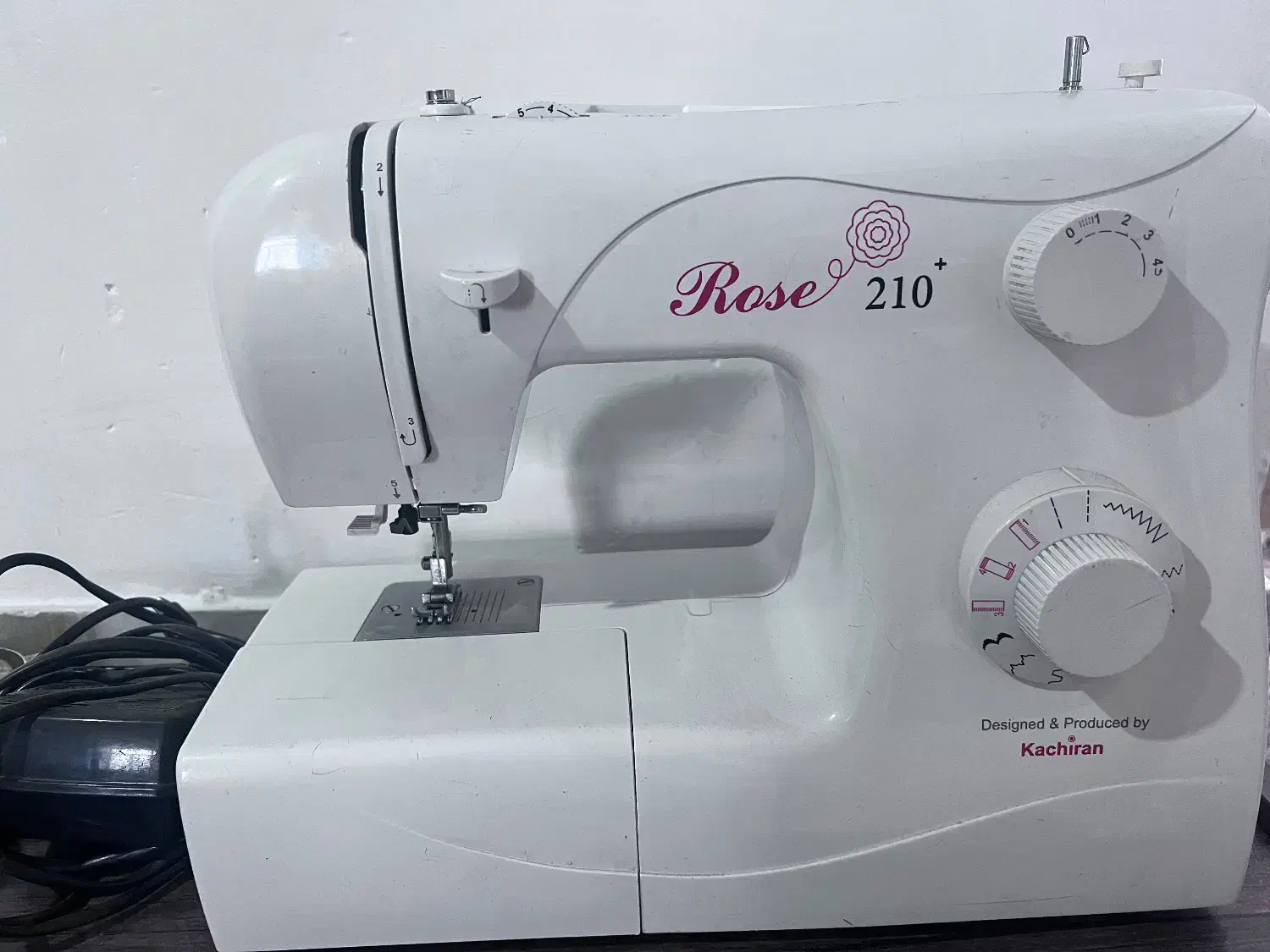 چرخ خیاطی|چرخ خیاطی و ریسندگی|قائن, |دیوار