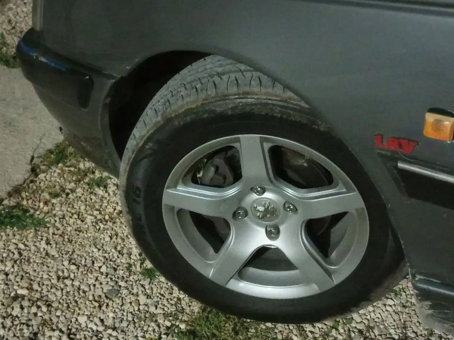 رینگ پنج پر ایتالیایی با لاستیک|قطعات یدکی و لوازم جانبی|شیراز, شهرک گلستان|دیوار