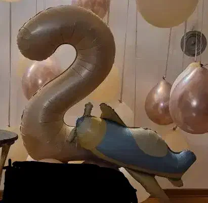 بادکنک هواپیما و عدد ۲|اسباب‌بازی بچه|مشهد, فارغ التحصیلان|دیوار