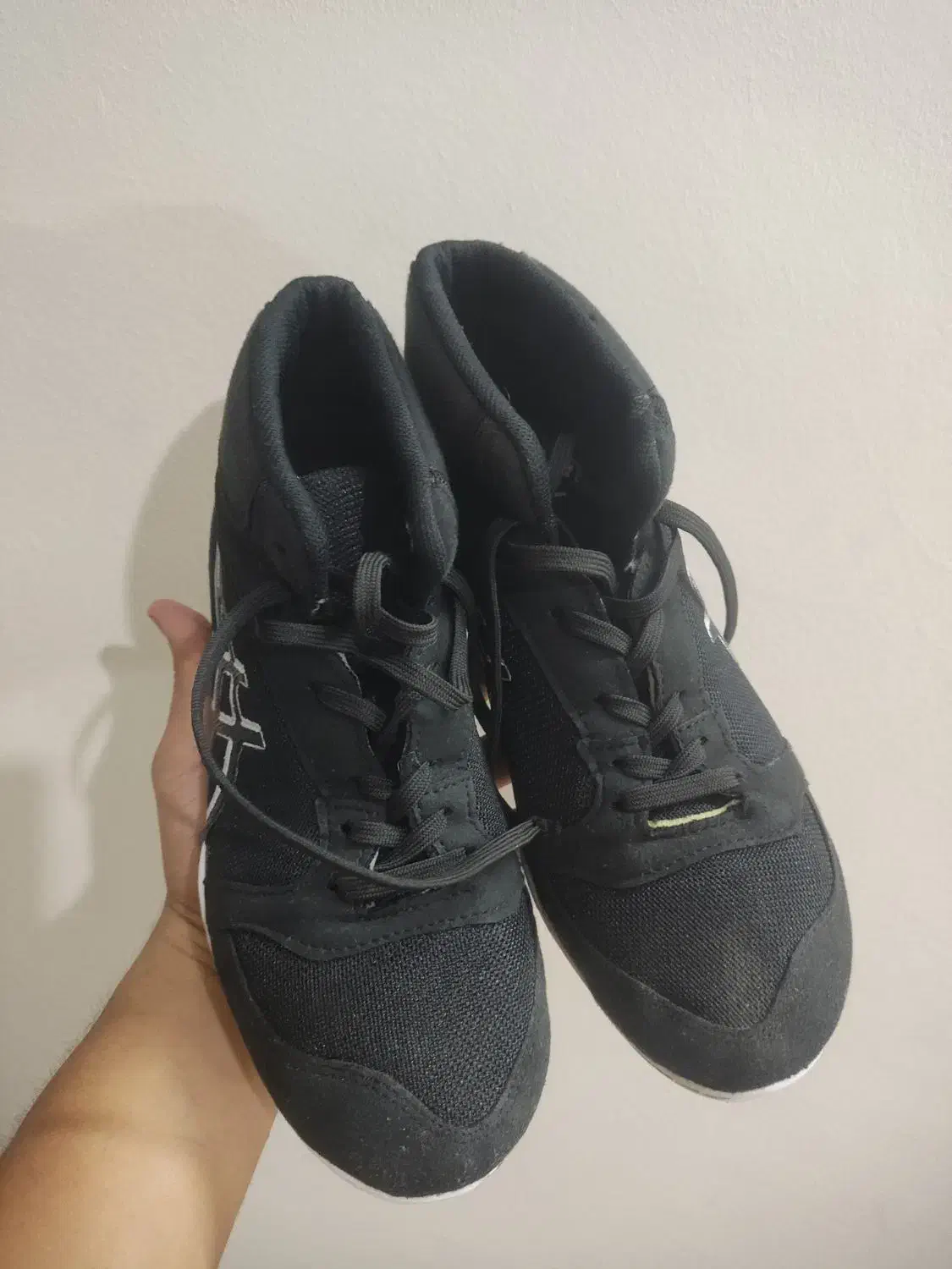 کفش و دوبند کشتی|کیف، کفش، کمربند|قرچک, مهدیه|دیوار