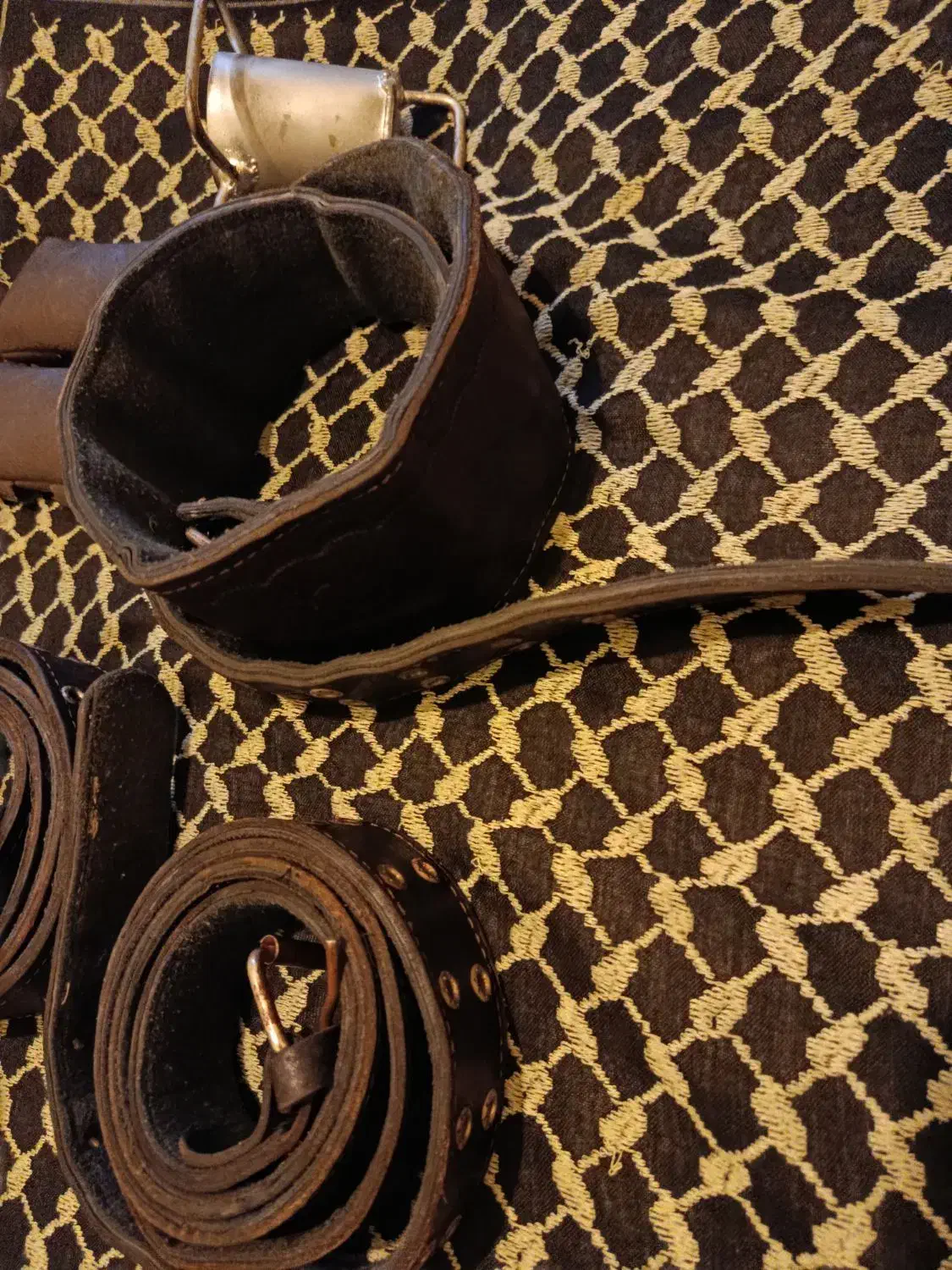 هیکلی علامت|کیف، کفش، کمربند|فردیس, فردیس|دیوار