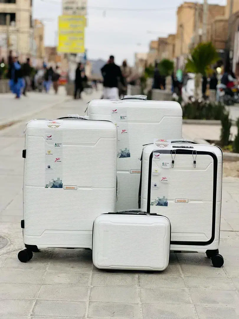 چمدان های 4تیکه اصل نشکن با بهترین کیفیت|کیف، کفش، کمربند|چابهار, |دیوار