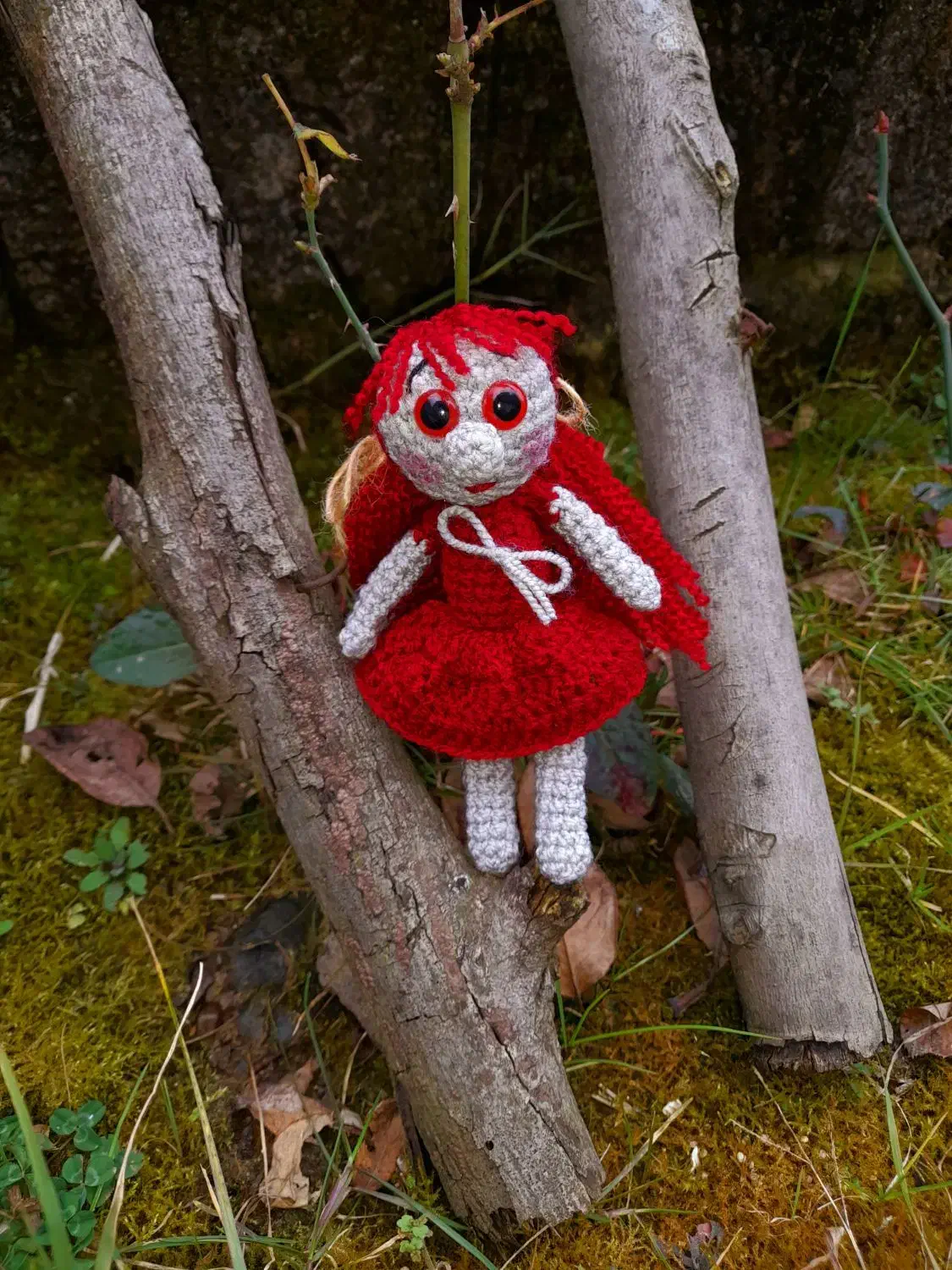 عروسک دختر|اسباب‌‌بازی|تالش, هشتپر|دیوار