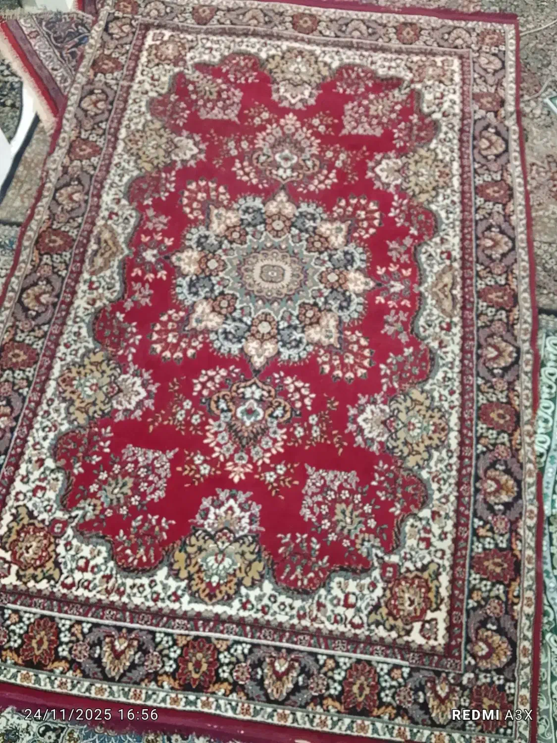 فروش فرش ماشینی ۲در ۳ با قیمت عالی|فرش|همدان, |دیوار