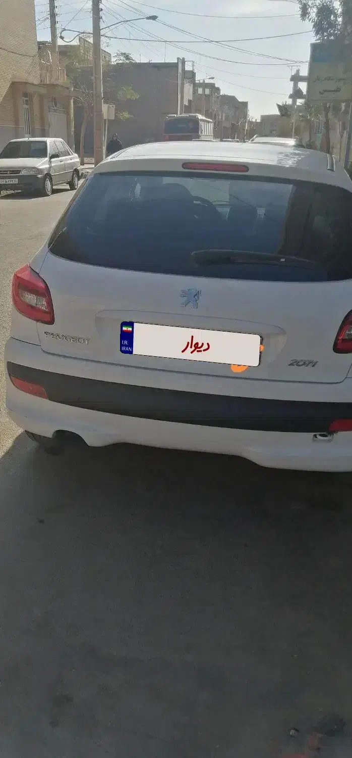 پژو207|خودرو سواری و وانت|قم, شهرک فاطمیه|دیوار