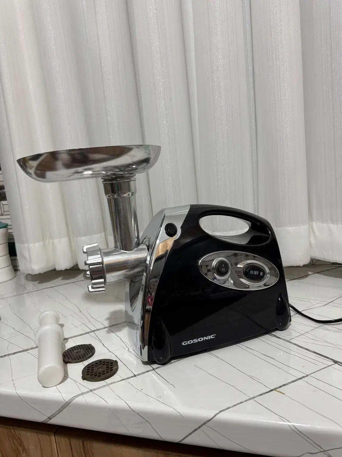 چرخ گوشت|سایر لوازم برقی|قم, امامزاده ابراهیم|دیوار