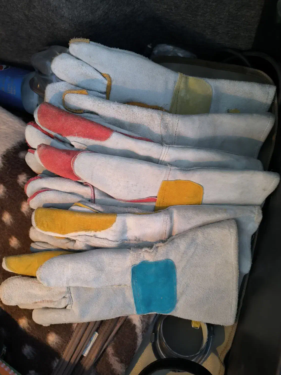 دستکش جوشکاری|ابزارآلات|اصفهان, عطار نیشابوری|دیوار