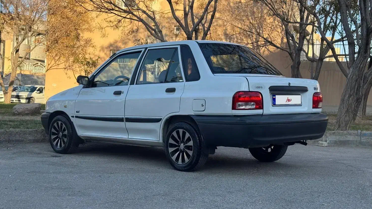 پراید۸۲ لاکاغذی|خودرو سواری و وانت|بیرجند, |دیوار