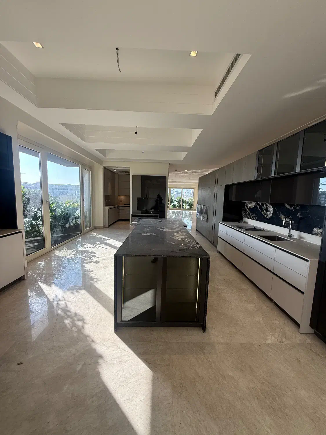 گلستان شمالی ۵۶۰ متر ۵ خواب مستر|فروش آپارتمان|تهران, صاحبقرانیه|دیوار