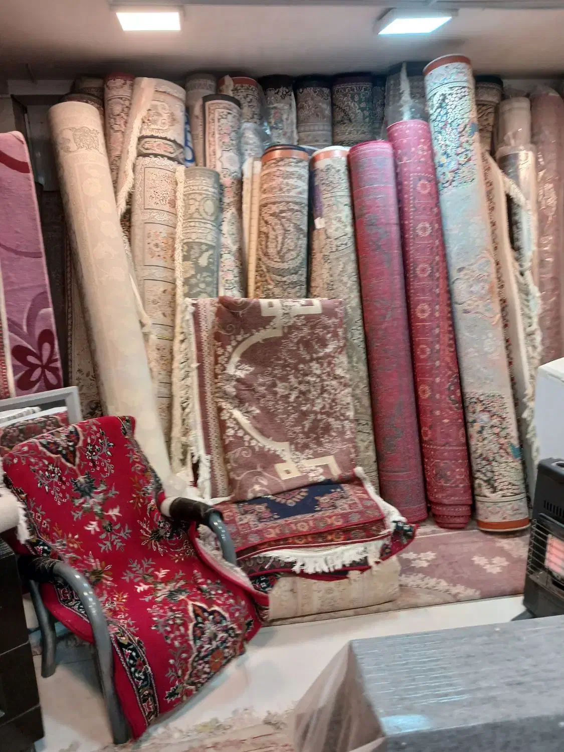 فرش ولوازم درحد سالم|فرش|تنکابن, |دیوار