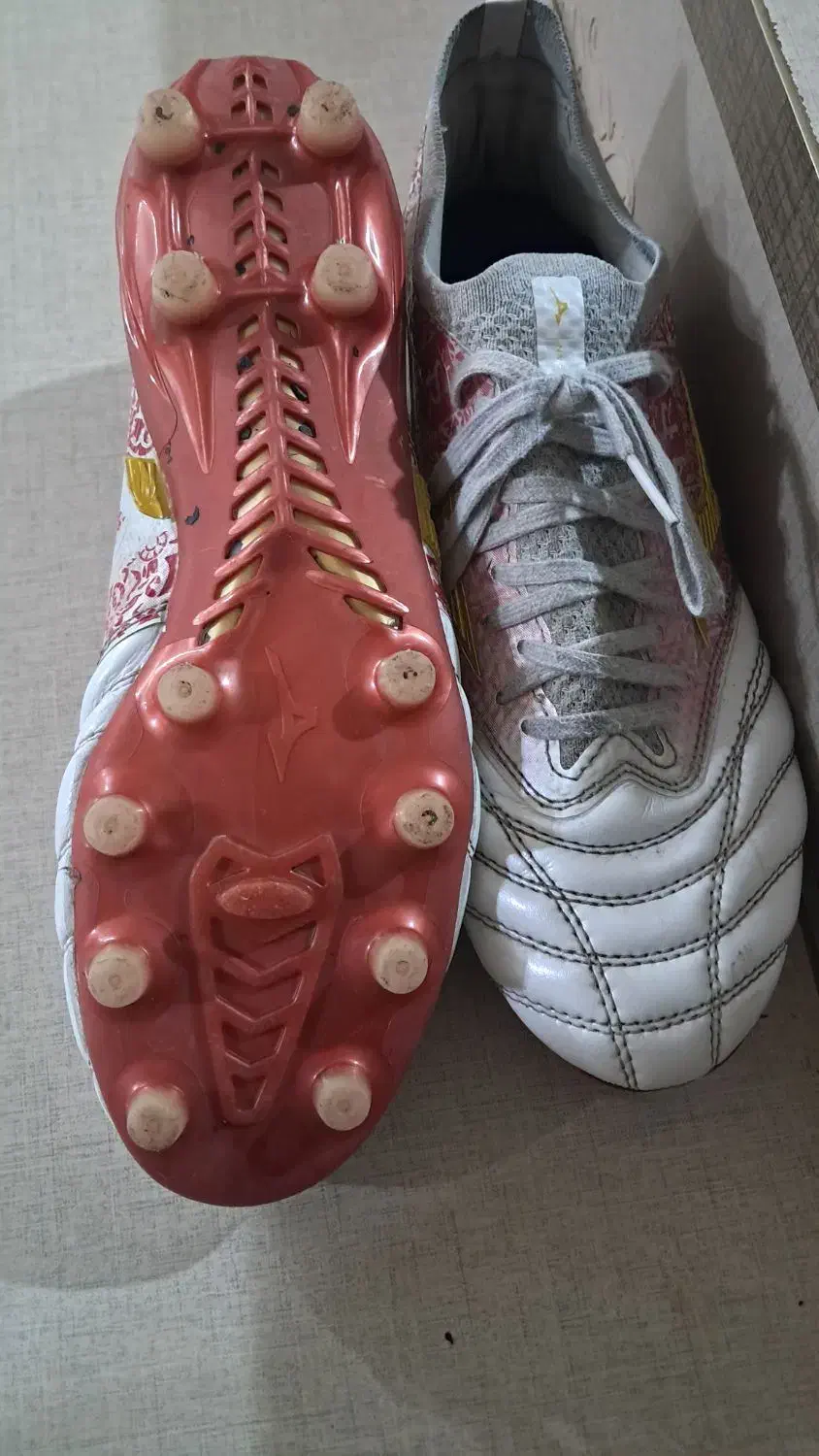 کفش استوک فوتبال|کیف، کفش، کمربند|رشت, باهنر|دیوار