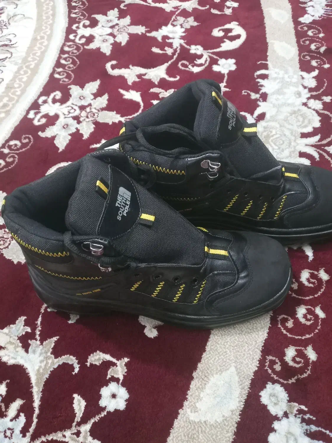 دو جفت کفش پوتین وکتونی سایز ۴۲ تا ۴۵|کیف، کفش، کمربند|قرچک, زیبا شهر|دیوار