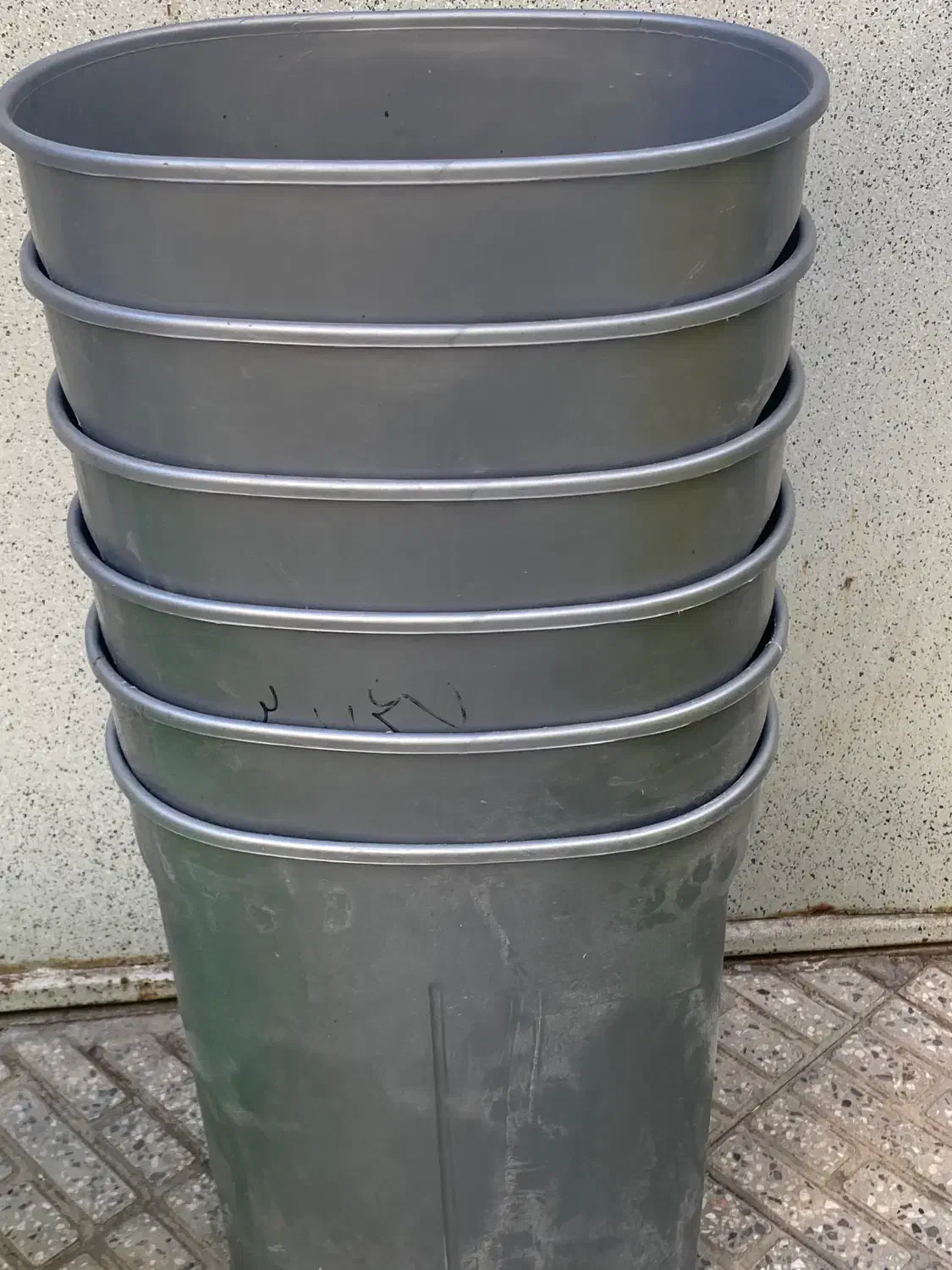 سطل|ظروف نگهدارنده، پلاستیکی، یکبارمصرف|اصفهان, حصه جنوبی|دیوار