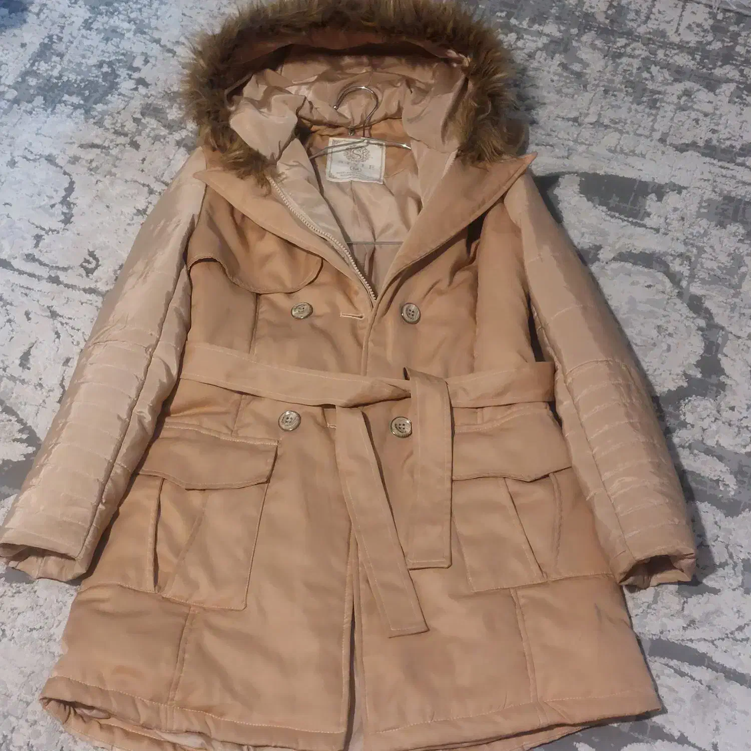 تعدای کاپشن زنانه کت سارافون و پافر زمستانه|لباس|کرج, جهانشهر|دیوار