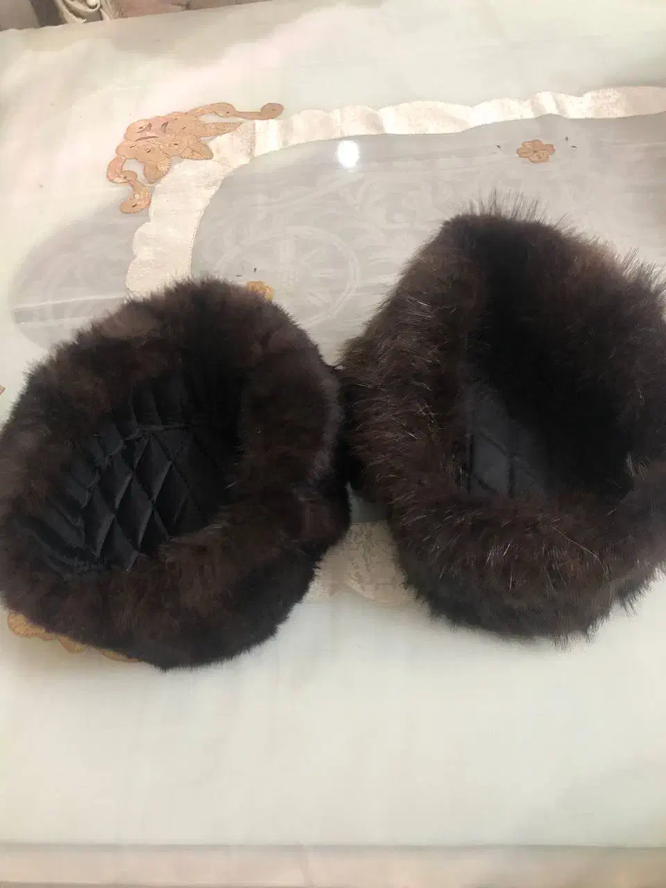 کلاه روسی|لباس|میانه, |دیوار