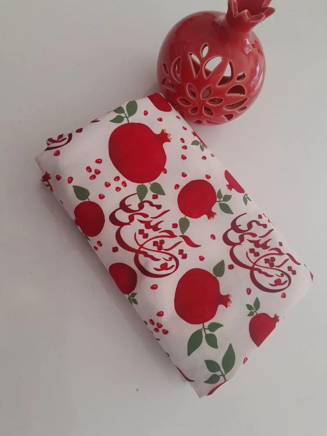 پارچه مناسب یلدا|لوازم خیاطی و بافتنی|بیرجند, |دیوار