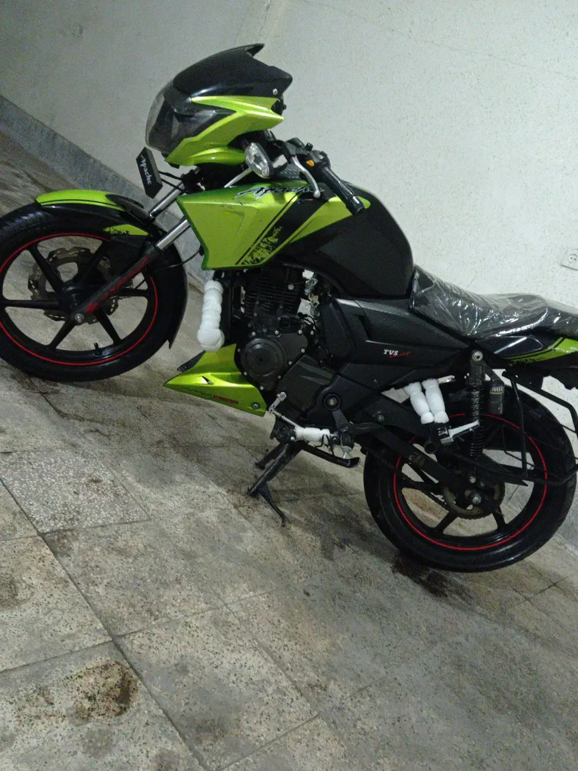 موتور آپاچی 150|موتورسیکلت|مشهد, امامیه (شهرک غرب)|دیوار