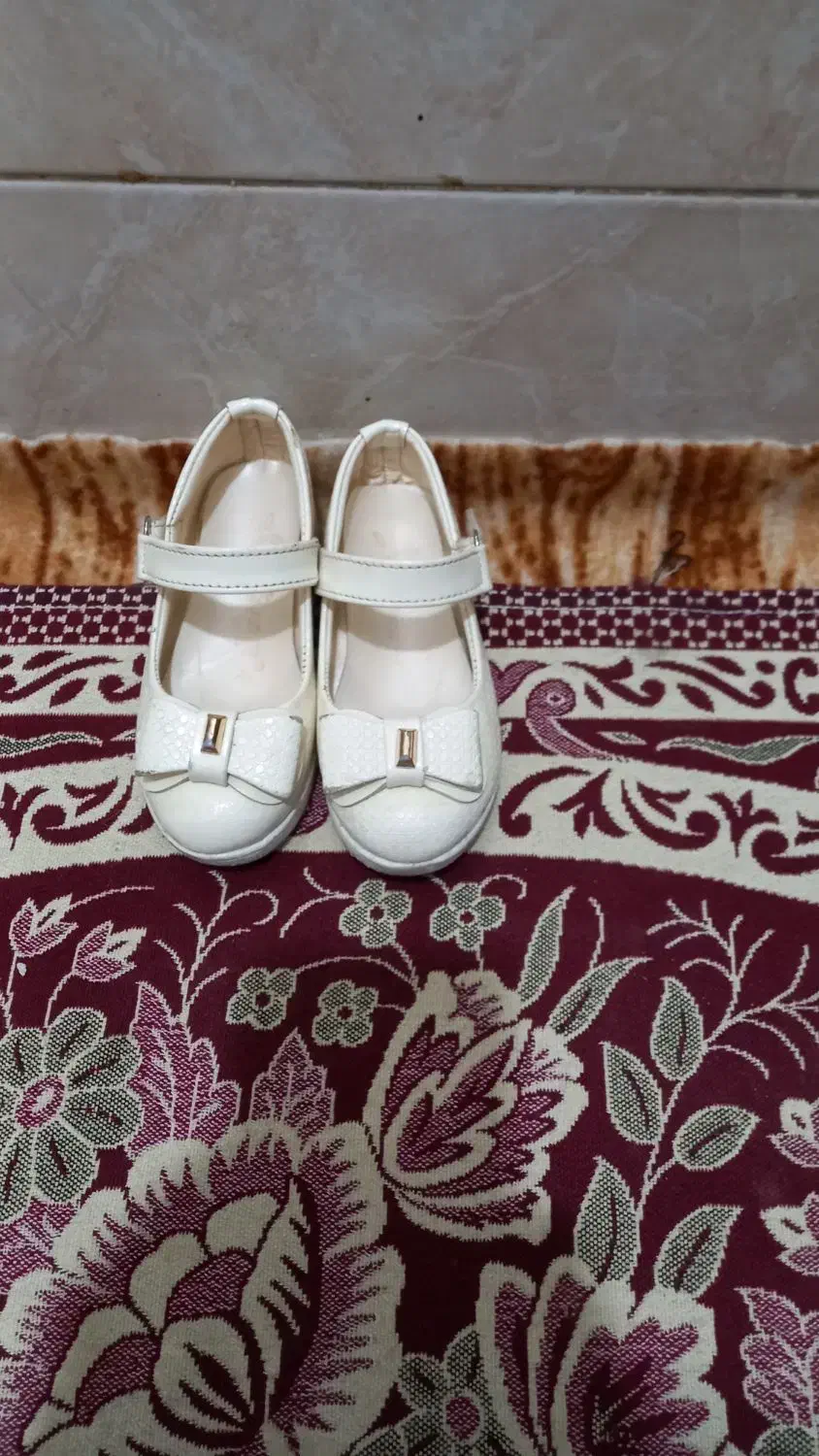 کفش دخترانه|کفش و لباس بچه|بروجرد, |دیوار