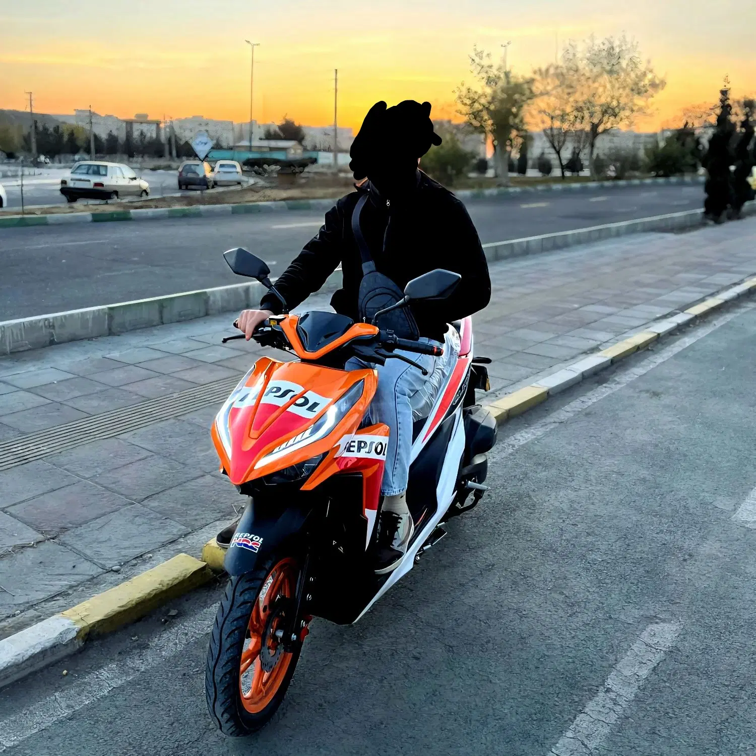 کلیک150|موتورسیکلت|اندیشه, اندیشه فاز ۵|دیوار