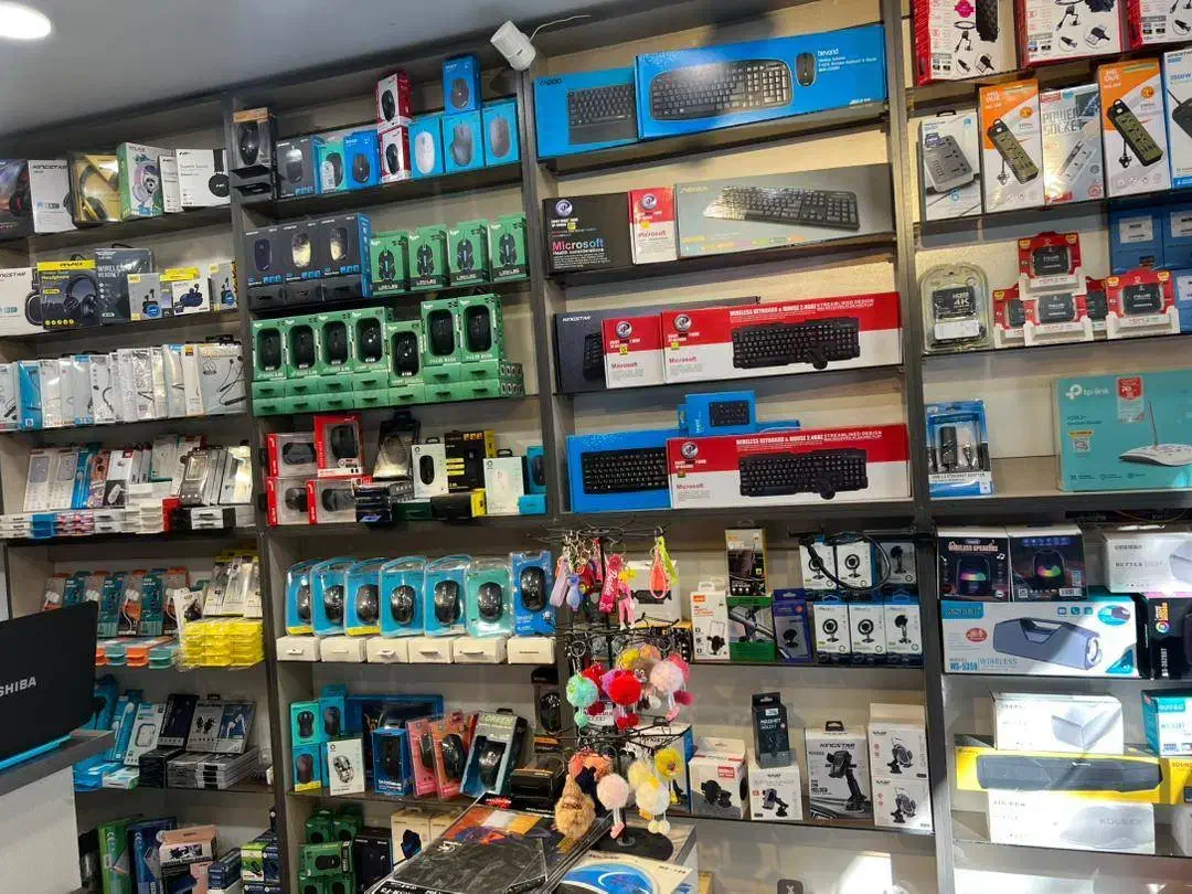 فروشنده لوازم جانبی موبایل و کامپیوتر|استخدام رایانه و فناوری اطلاعات|تهران, دارآباد|دیوار