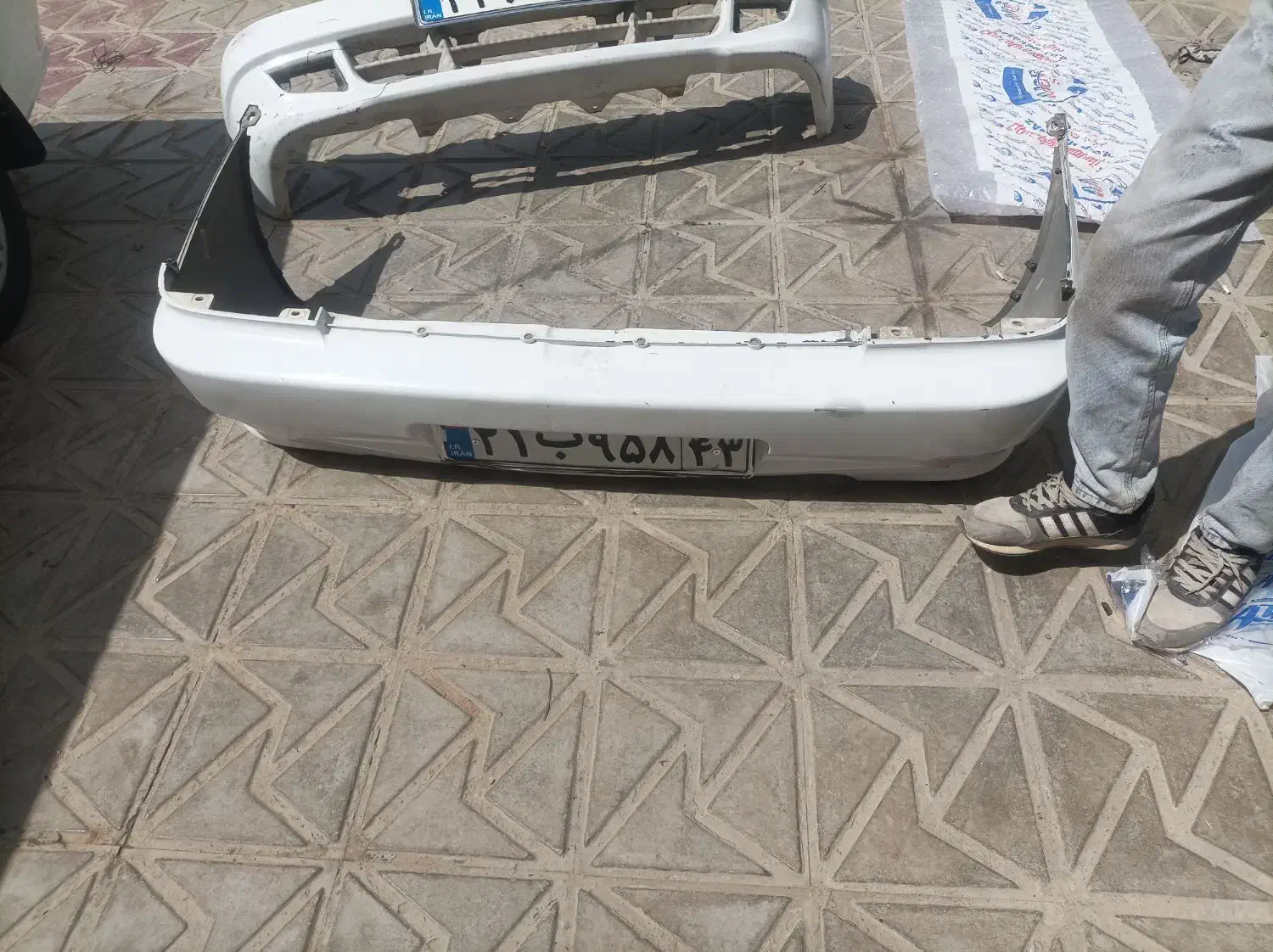 سپر 132سالم بدونه شکستگی یاضربه|قطعات یدکی و لوازم جانبی|داران, |دیوار