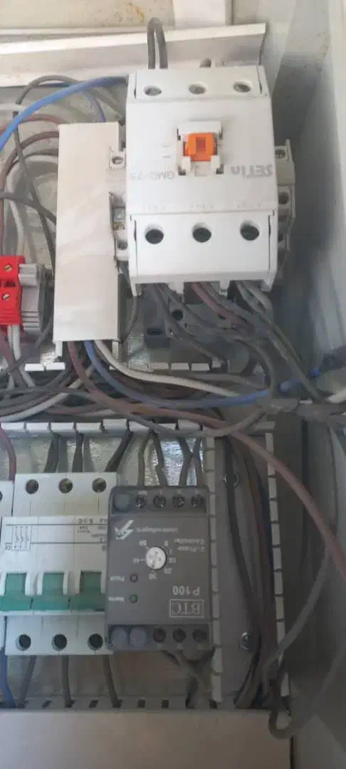 جعبه تقسیم سه فاز|ابزارآلات|فلاورجان, |دیوار