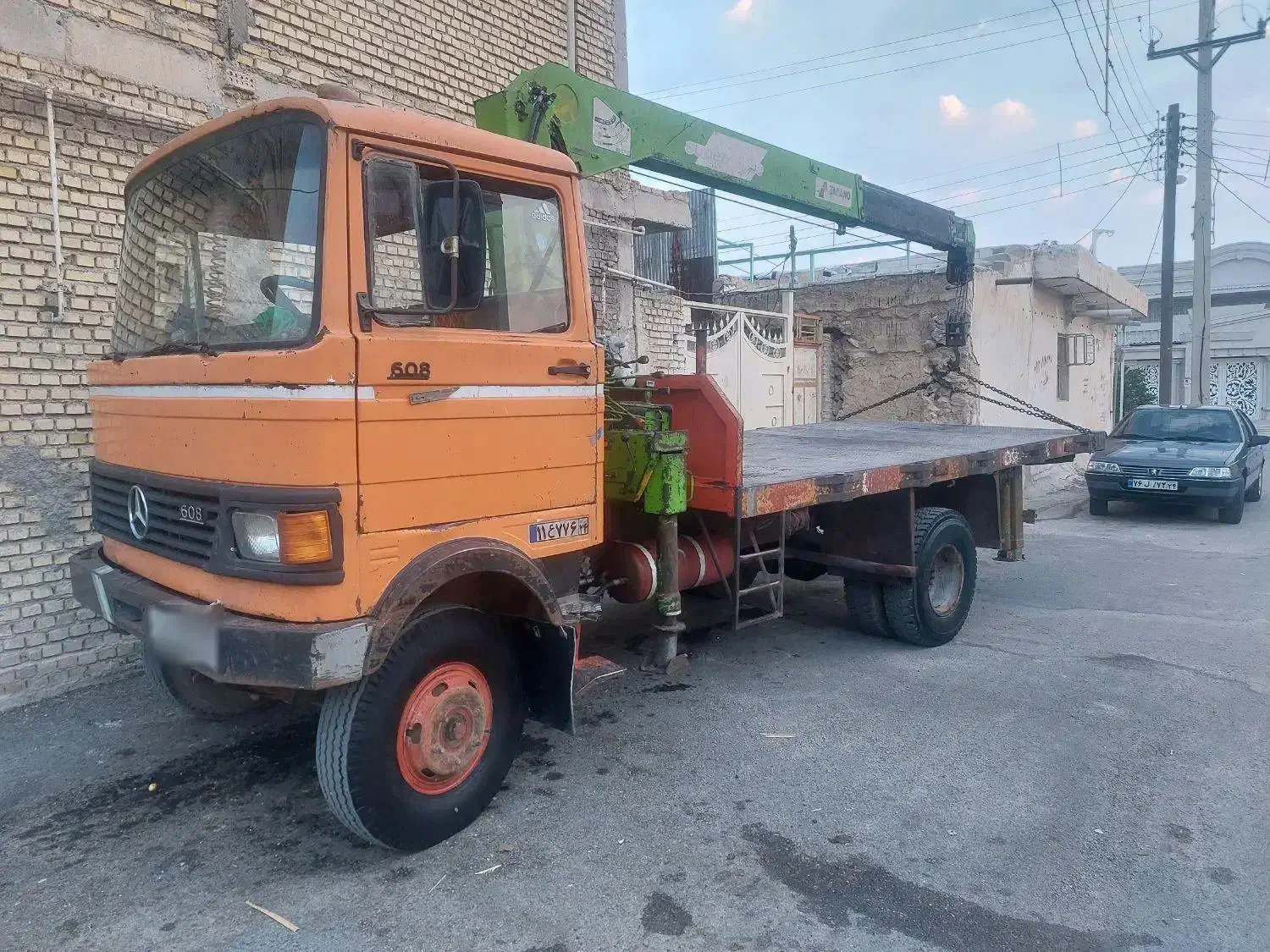 خاور مدل ۸۱کارت و سند جرثقیل|خودرو سنگین|رامهرمز, |دیوار