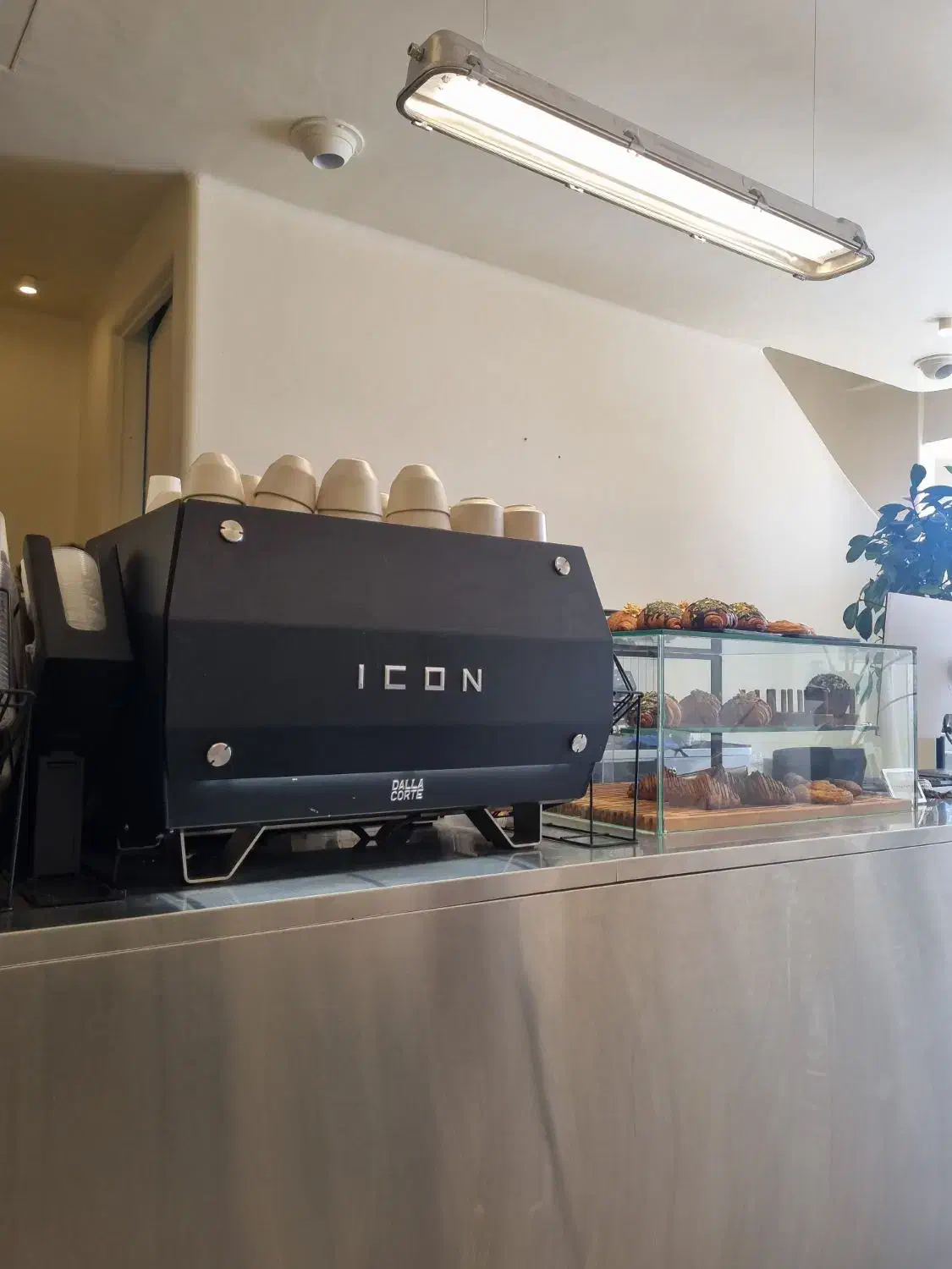 استخدام نیروی آشپز و باریستا|استخدام خدمات فروشگاه و رستوران|بندر گناوه, |دیوار